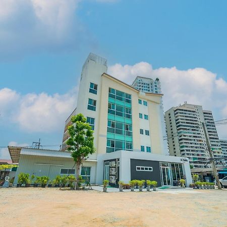 Sea Breeze Residence Praia de Jomtien Exterior foto