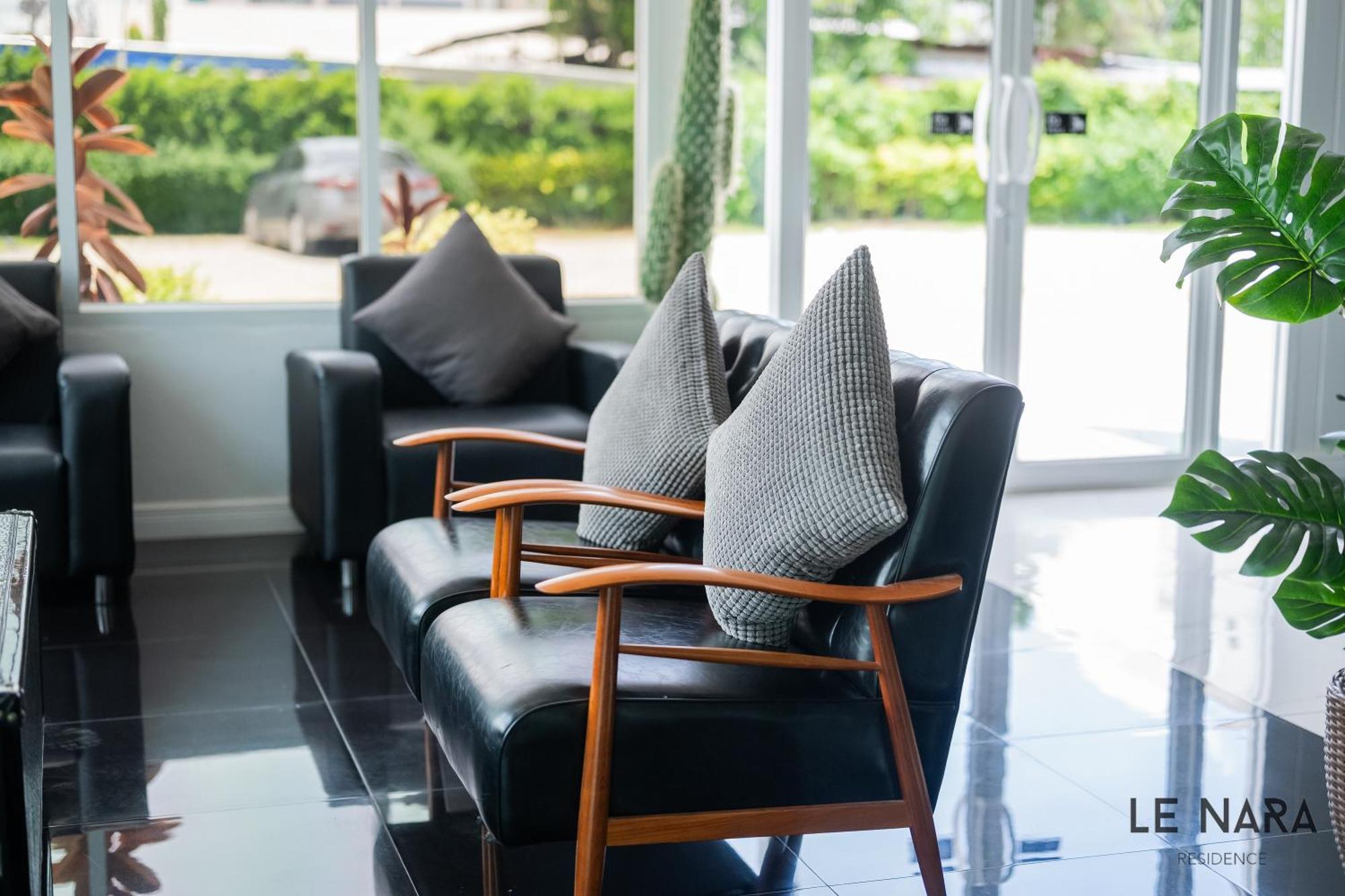 Sea Breeze Residence Praia de Jomtien Exterior foto